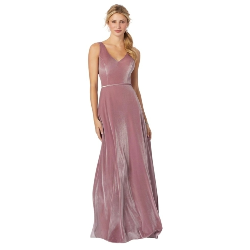Elegant Pink Sleeveless Wedding Dress